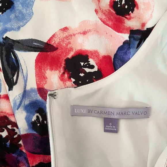 NEW Luxe by Carmen Marc Valvo sleeveless floral dress with embellished belt - Picture 6 of 8